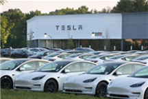 特斯拉Tesla鸿蒙版App上线！远程车控+手机钥匙一步到位