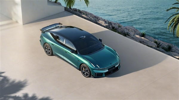 超越保時(shí)捷Taycan GT！領(lǐng)克10+刷新亞洲山脊賽道圈速：無(wú)定語(yǔ)第一