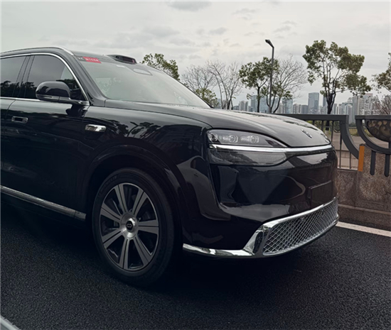 问界M9升级版亮相，硬朗外观+续航提升335km