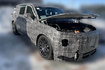 采用六座布局 阿维塔旗舰SUV谍照首曝