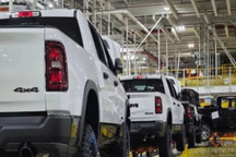 美国将向电动汽车投降