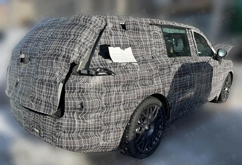 采用六座布局 阿维塔旗舰SUV谍照首曝