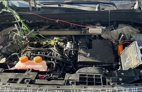 采用六座布局 阿维塔旗舰SUV谍照首曝