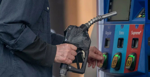 美国将向电动汽车投降