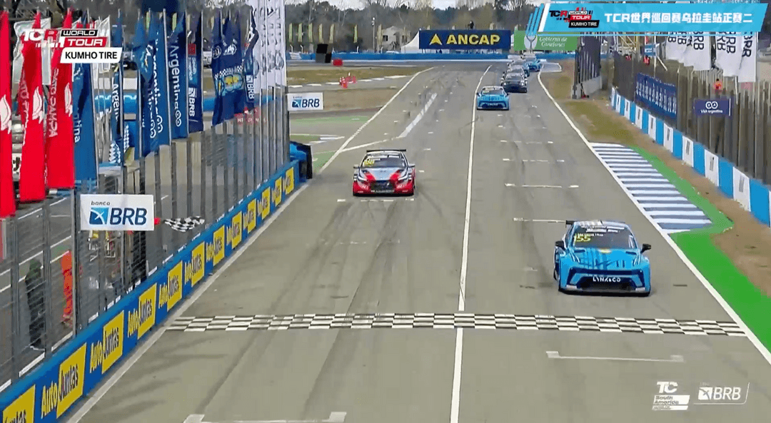 從燃油到純電，領(lǐng)克的“運(yùn)動基因”始終在線