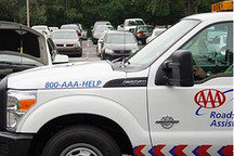 原油大跌，美国加油费却纹丝不动？