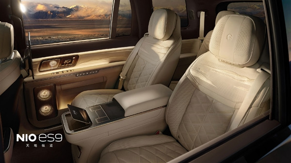租電42萬(wàn)起！全新蔚來(lái)ES9開(kāi)售：中國(guó)科技含量最高的SUV來(lái)了