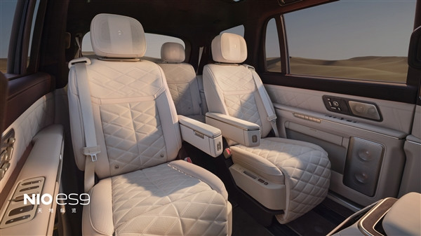 租電42萬(wàn)起！全新蔚來(lái)ES9開(kāi)售：中國(guó)科技含量最高的SUV來(lái)了