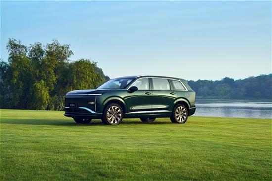 五菱再造亲民六座大车 星光L官图发布