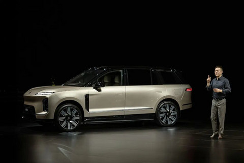 “我相信蔚来ES9会取得和ES8一样的成功”