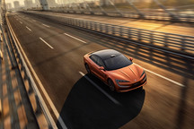 告别“选择题”：一款旗舰轿车背后的体系化创新逻辑