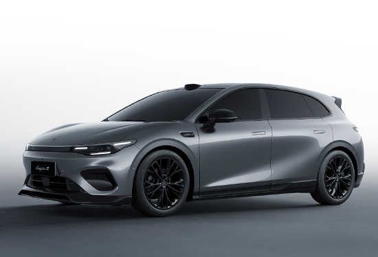 动力更强 零跑Lafa5 Ultra将于北京车展上市