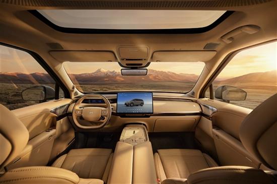 小鹏旗舰GX内饰官图公布 头等舱体验