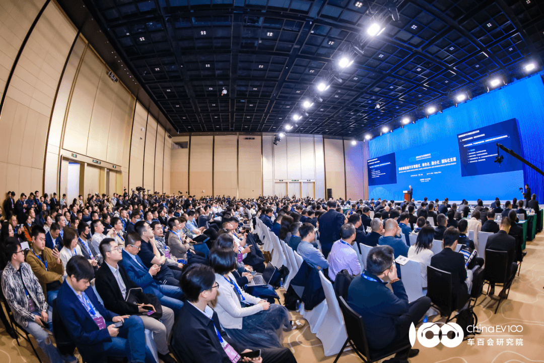 八大亮点直击产业核心，智能电动汽车发展高层论坛（2026）圆满召开