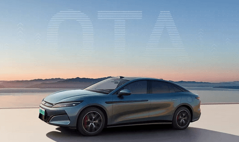 比亚迪去年推送200次车机软件更新，丰田8次更新几乎可忽略不计