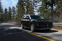 双骁龙8797落地零跑D19，引领汽车架构革新