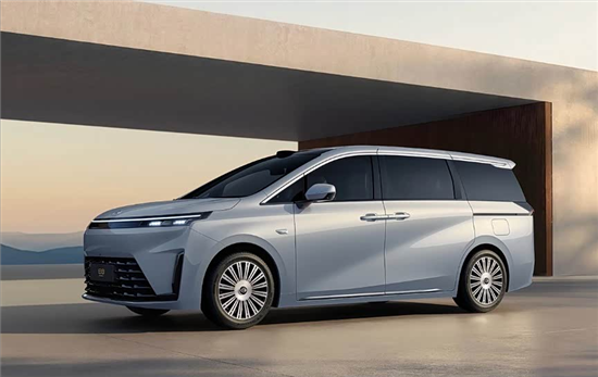 纯电续航205km 广汽传祺向往E8 PHEV官图