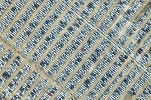 当汽车不再“买定离手”，服务的全生命周期竞赛开始了