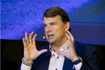 绝不能让中国车进入美国！福特CEO又称比亚迪是业内最好的