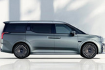 焕新极氪009实车亮相 搭千里浩瀚G-ASD智驾