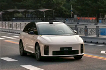 理想高管：理想夹胶玻璃重大突破 出厂自带2000块的防晒膜