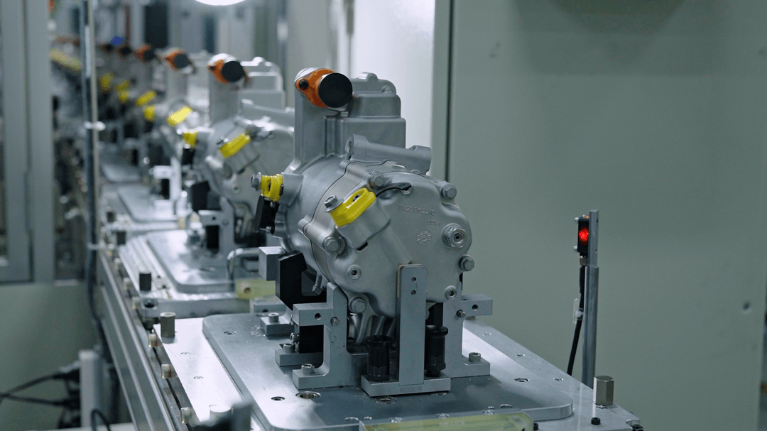 首创专利超20项，美的威灵汽车部件推出集成电加热二合一压缩机