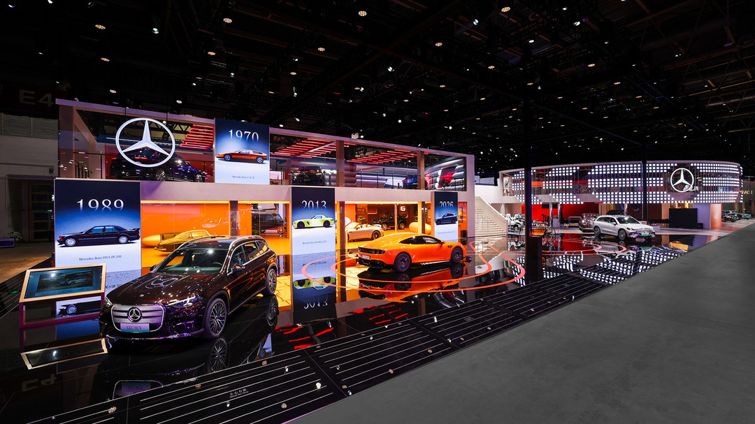 从经典到未来 梅赛德斯-奔驰携40款时代力作与前瞻科技登陆北京车展