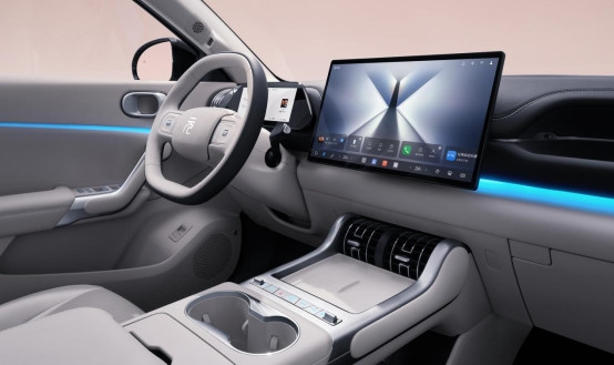 元力智趣闪充SUV，第三代元PLUS北京车展全球首发亮相