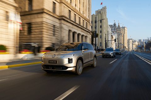 上汽大众ID. ERA 9X正式上市：限时价29.98万元起，首搭Momenta R7强化学习世界模型