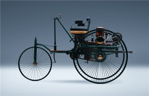 世界上第一台汽车“奔驰1号”现身北京车展！现场演示启动、行驶