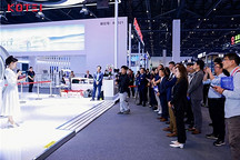 光庭信息SDW AIKO正式发布，让汽车软件开发进入AI原生新纪元