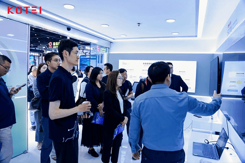 光庭信息SDW AIKO正式发布，让汽车软件开发进入AI原生新纪元