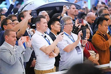 外国人挤爆北京车展，全球汽车进入中国时间