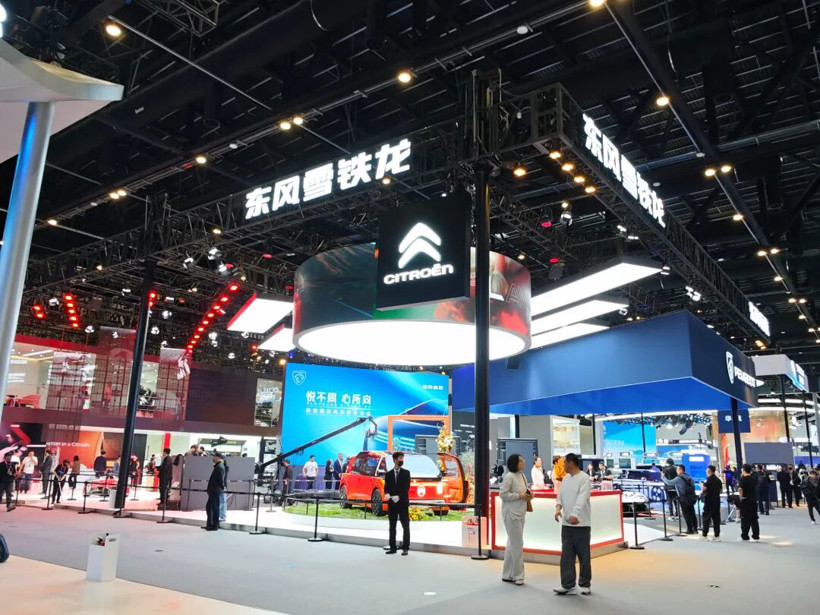 外国人挤爆北京车展，全球汽车进入中国时间