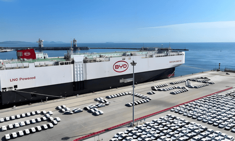 外国人挤爆北京车展，全球汽车进入中国时间