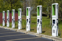 全国充电设施总数突破2148万个，同比增近五成