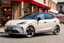 新款MG4正式上市 售价6.88-10.28万元