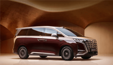 纯电续航800公里 9分钟充饱！第二代腾势D9一图看懂