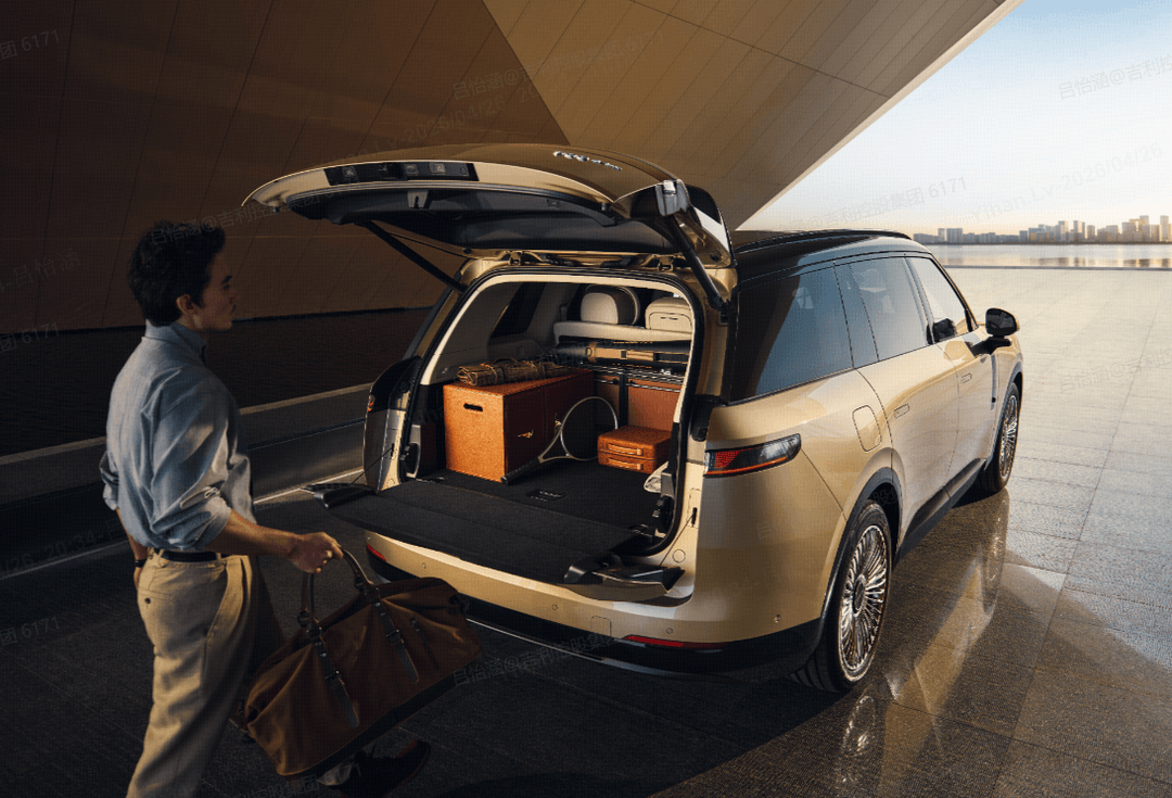 领克900旗舰大五座上市：用“六座逻辑”重构全尺寸SUV市场