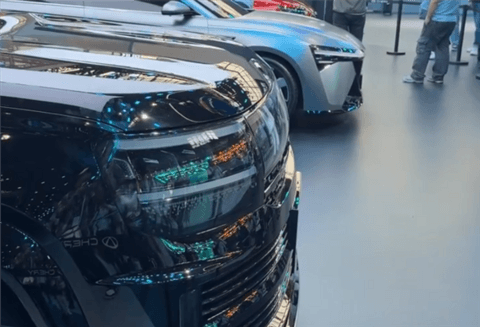 瑞虎X概念车亮相北京车展！奇瑞把旗舰搬上台面 外观设计是一绝