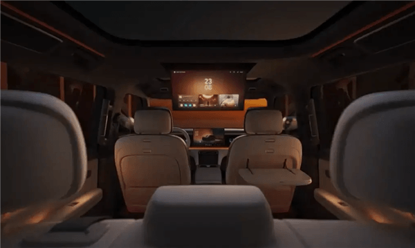 瑞虎X概念车亮相北京车展！奇瑞把旗舰搬上台面 外观设计是一绝