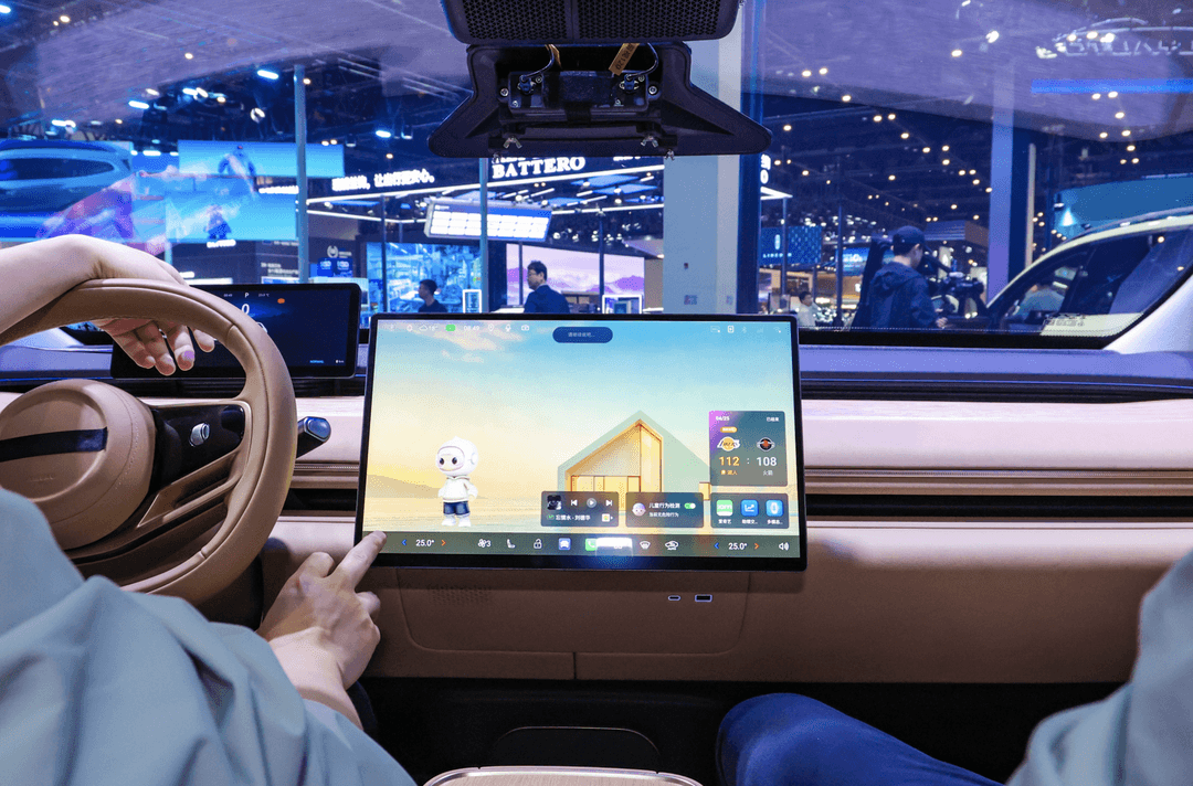 从“被动响应”到“主动服务”：科大讯飞重构智能座舱新范式