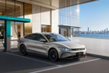 比亚迪汉EV闪充版上市：17.98万元起