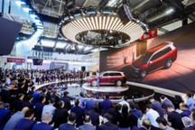 奕境X9北京車展首發(fā)：東風又一次“沖高”，這次押注華為