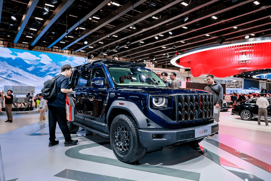 億緯鋰能攜大圓柱電池亮相2026北京車展