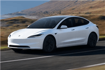 特斯拉Model3加拿大售价腰斩，比中国便宜3.7万！