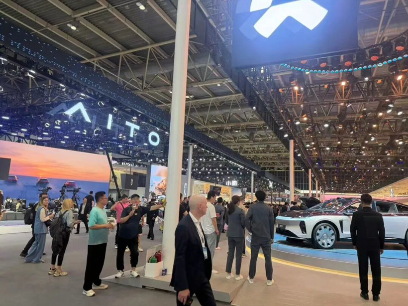 跨國(guó)汽車巨頭折戟電動(dòng)化，虧損已超千億美元