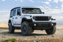 自带美队盾牌 Jeep牧马人250周年特别版发布
