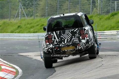 剑指奔驰G 63 4×4² 路虎卫士更强版本曝光