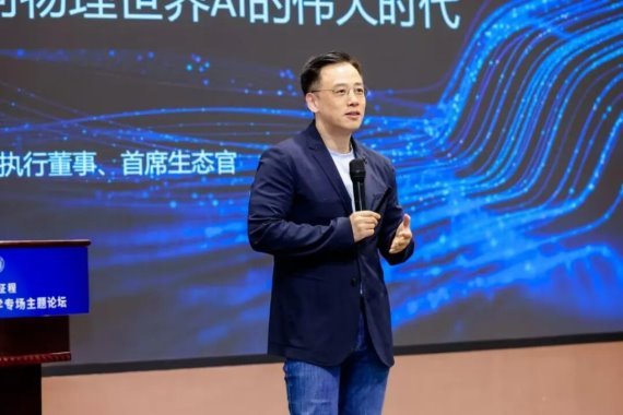 看见中国汽车的“同济”力量！2026中国汽车论坛同济大学专场主题论坛在上海嘉定召开